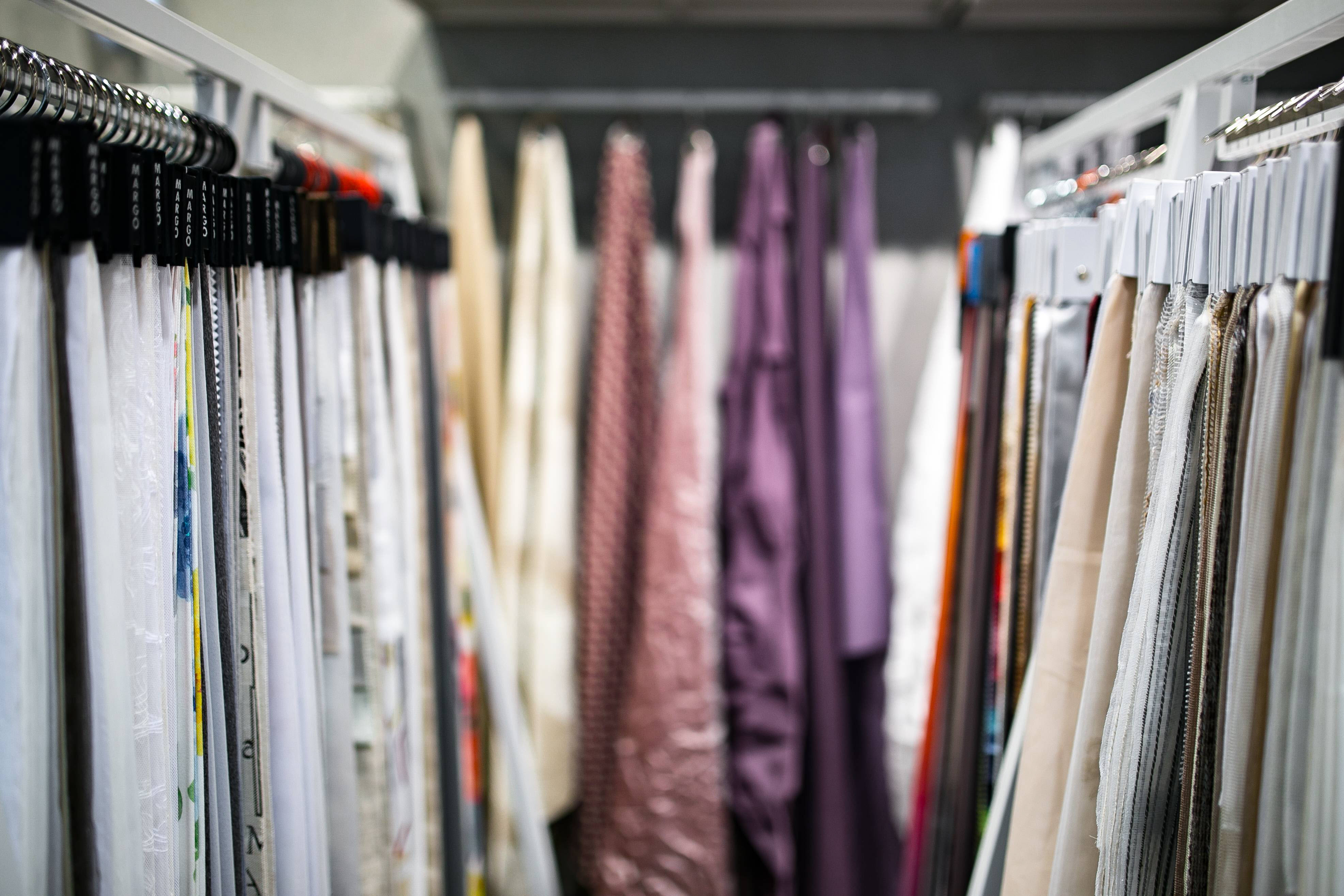 Crozdesk-Vendor-System Award kaboompics Collection of design fabrics on hangers